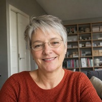 Lorraine Ash