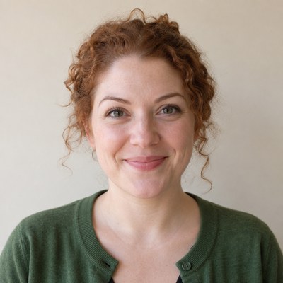 Claire Hollis